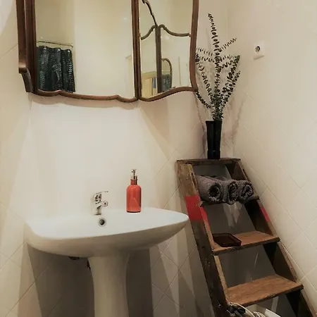 Baixa-chiado Cosy 5 Bedrooms דירה ליסבון