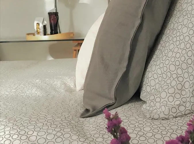 Baixa-chiado Cosy 5 Bedrooms 아파트 *