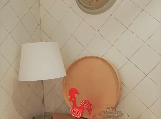 Baixa-chiado Cosy 5 Bedrooms * 리스본